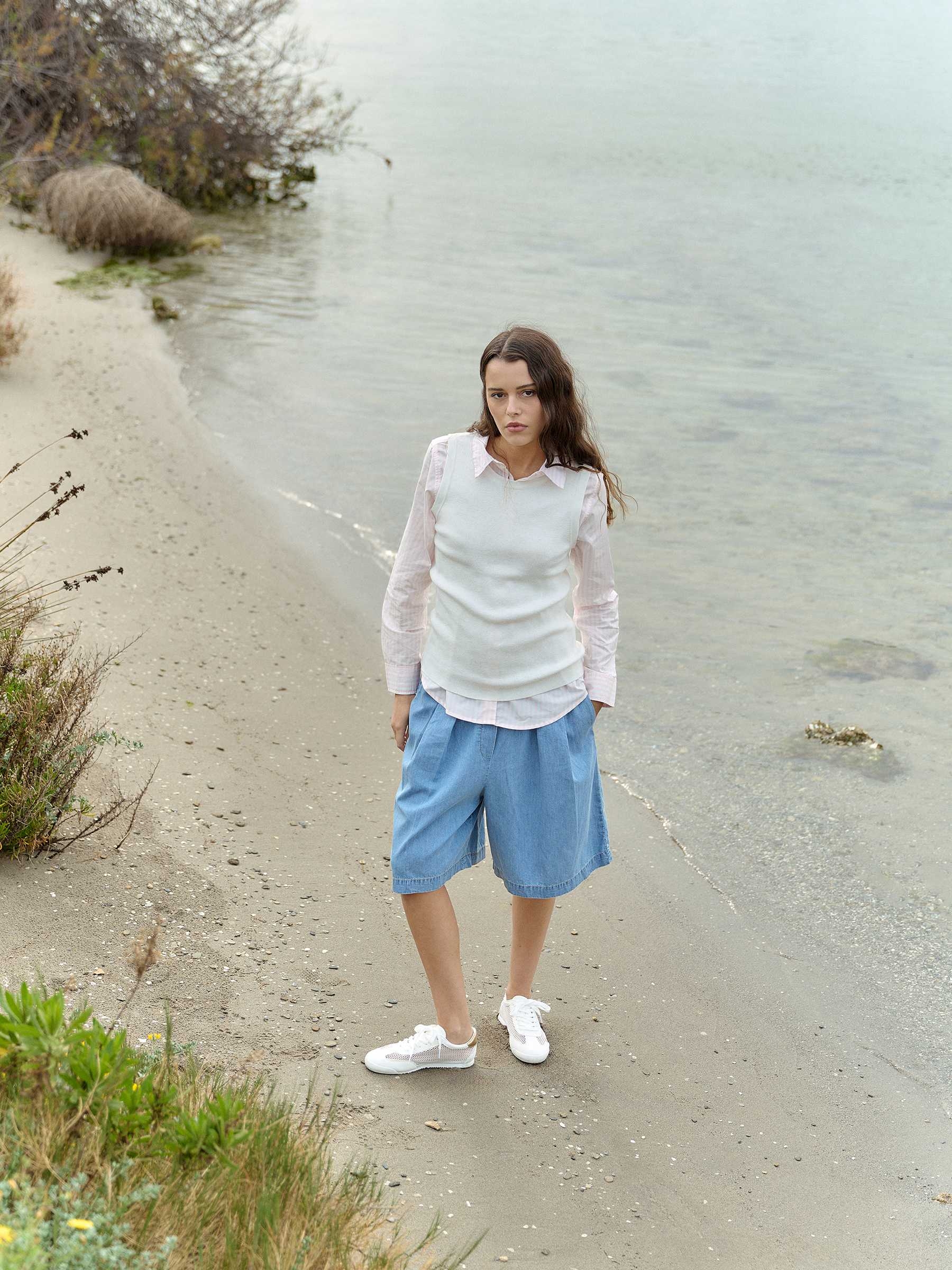 Jersey básico sin mangas tricotosa blanco roto vista media frontal