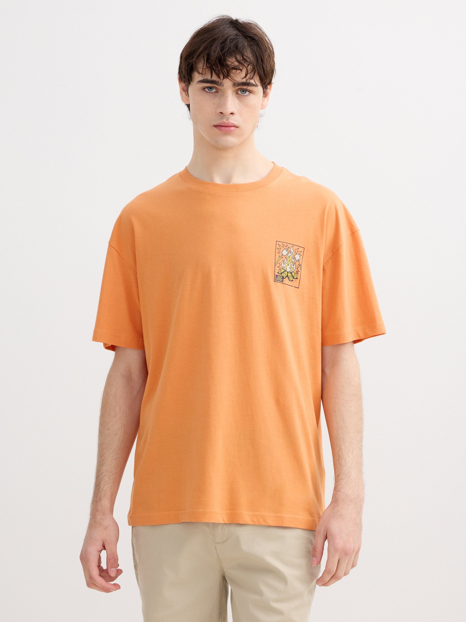 Short-sleeve T-shirt bonfire coral middle front view