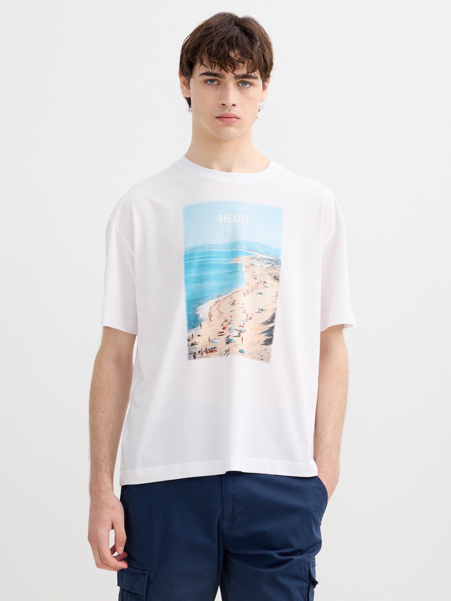 Camiseta breathe branco vista meia frontal