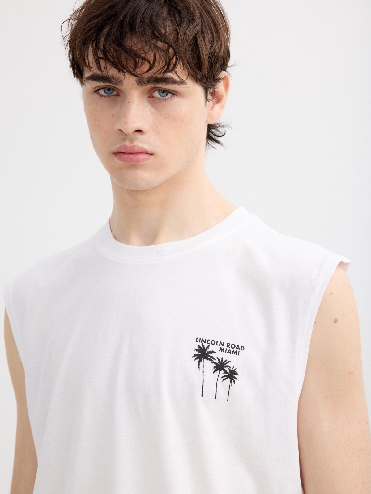 Miami tank top white detail view