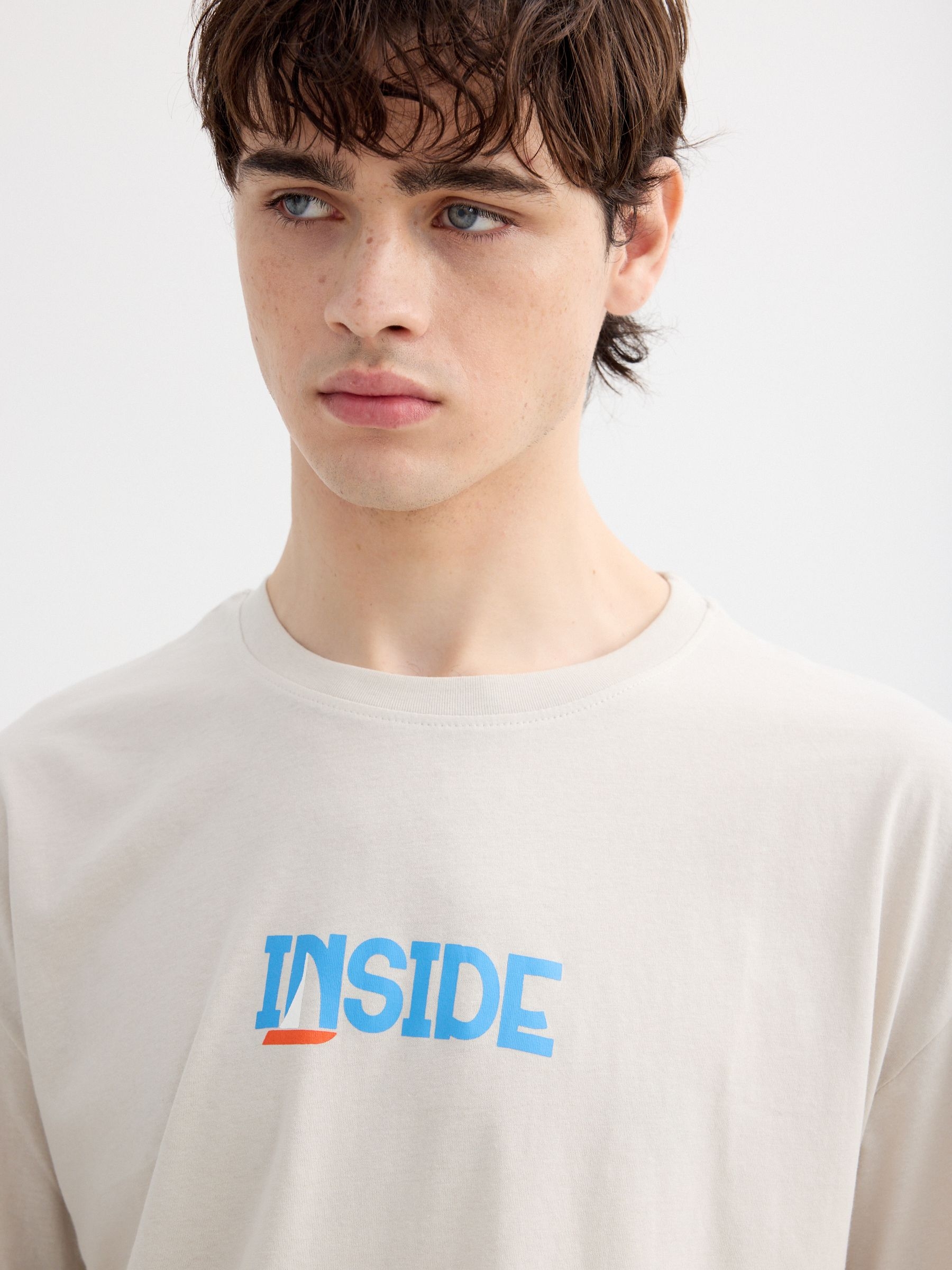 Camiseta estampada inside gris claro vista media frontal