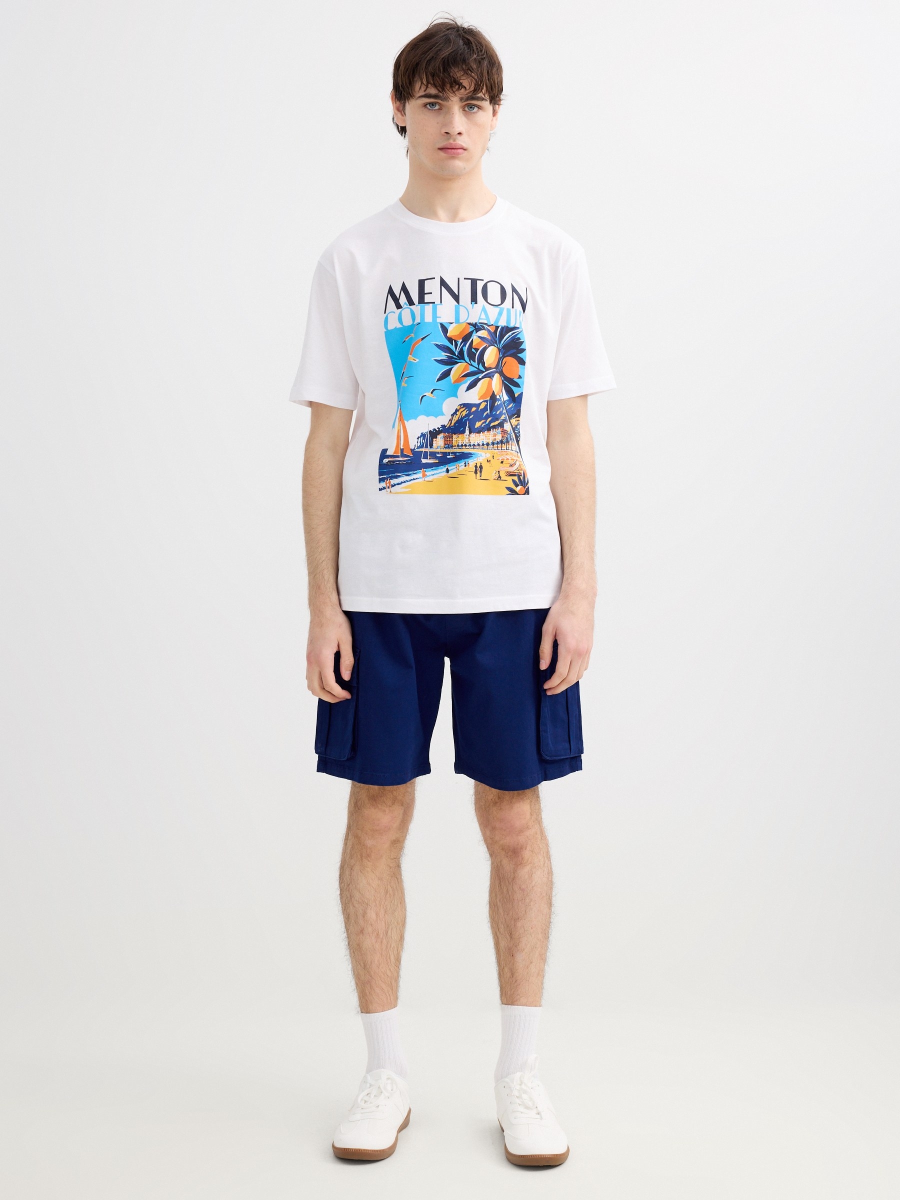 Camiseta estampada Menton blanco vista media frontal