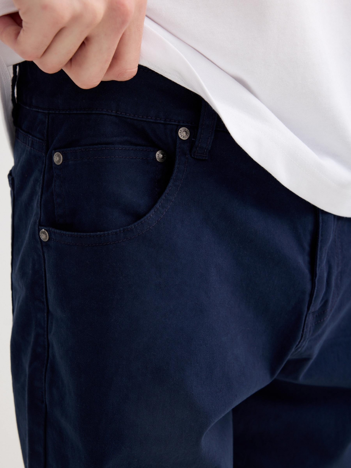 Bermuda baggy twill navy detail view