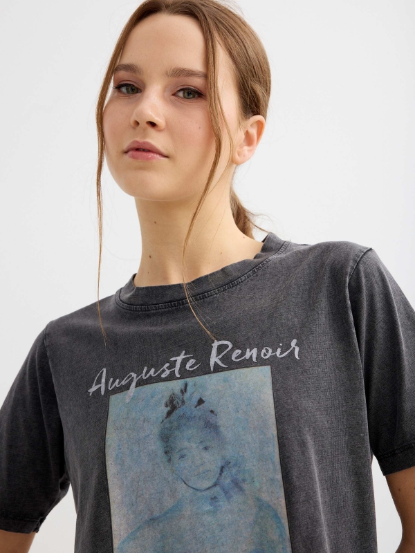 Camiseta Renoir manga corta gris oscuro vista detalle