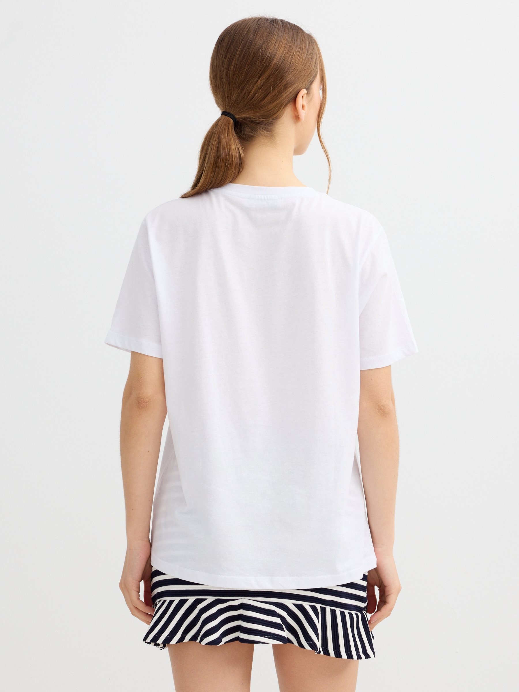Camiseta estampada oversized branco vista meia frontal