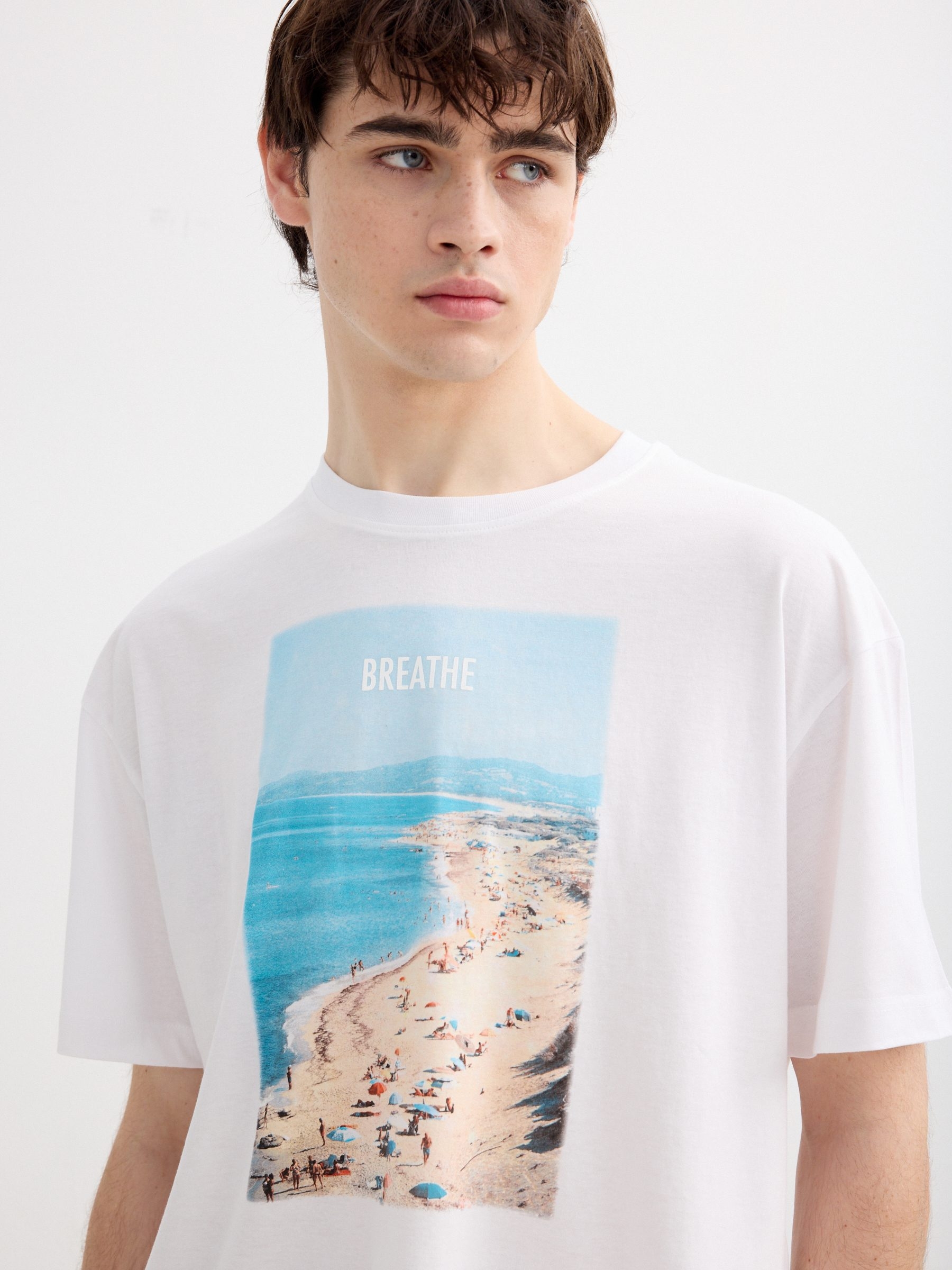 Breathe T-shirt white middle front view