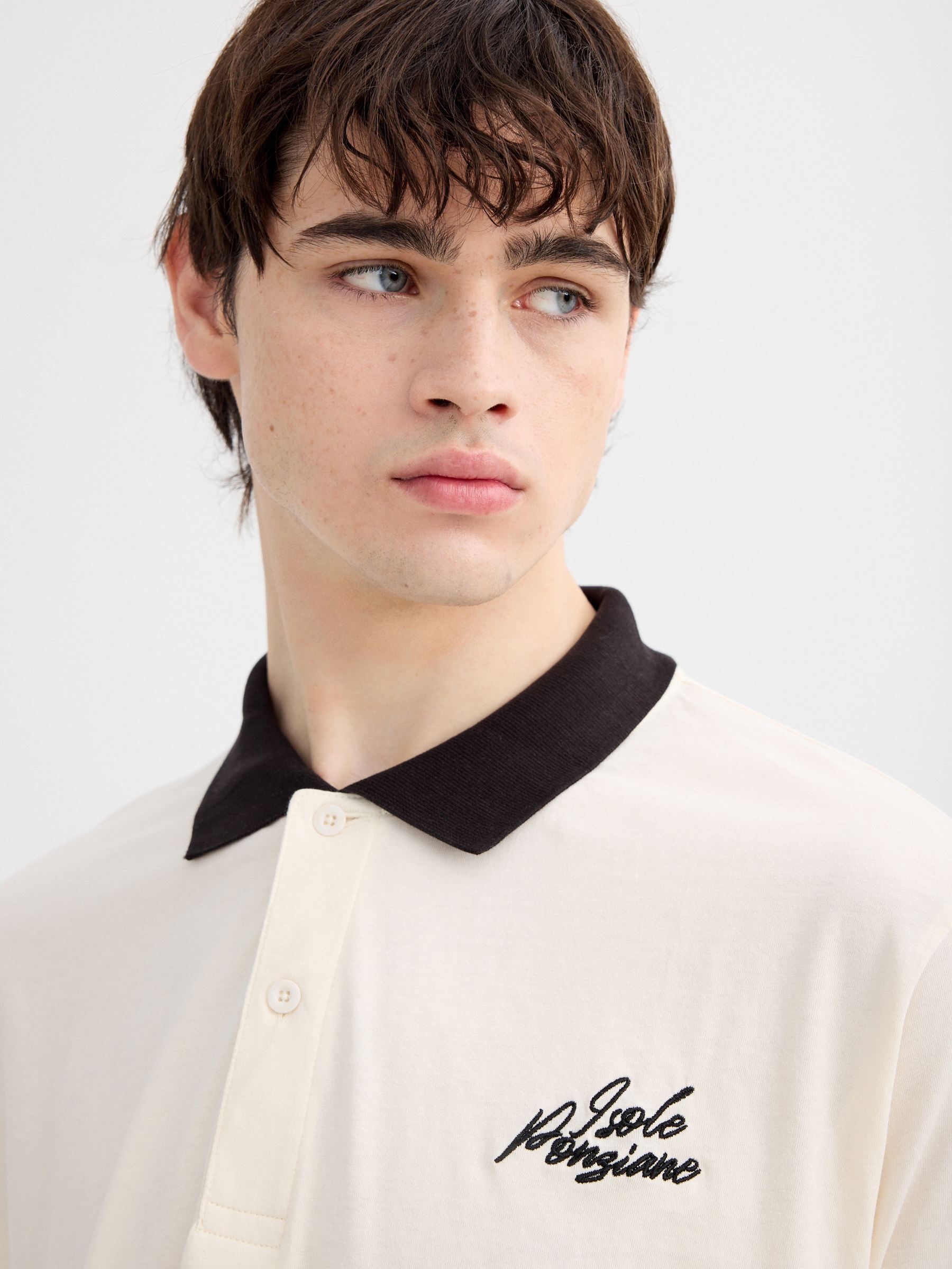 Polo embroidered text raw middle front view