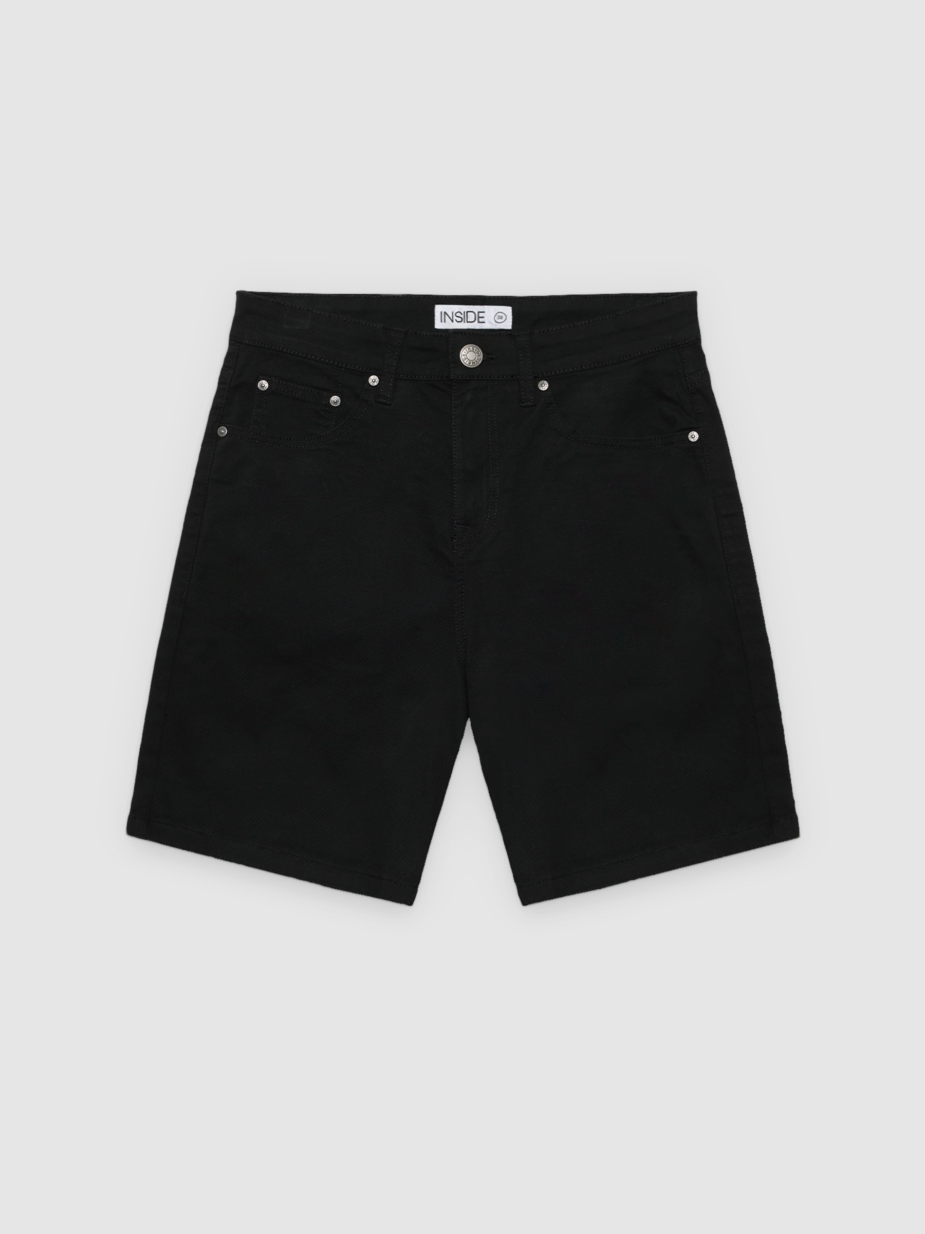 Bermudas regular negro vista media frontal