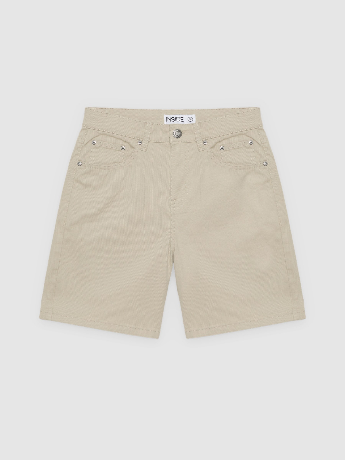 %Pto% Bermudas regular crua vista frontal