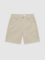 %Pto% Bermudas regular crua vista frontal