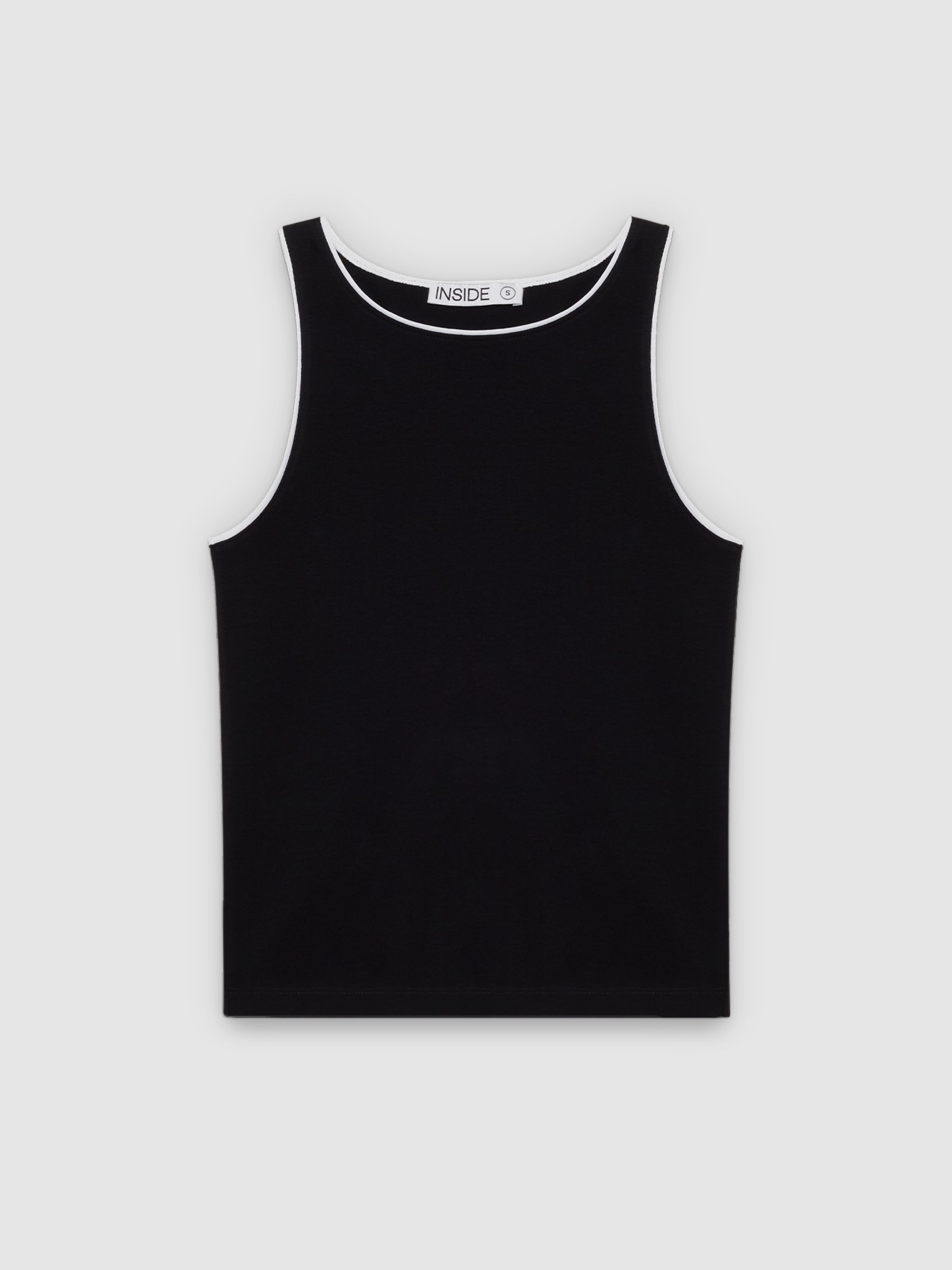 Top halter algodão contraste preto vista meia frontal