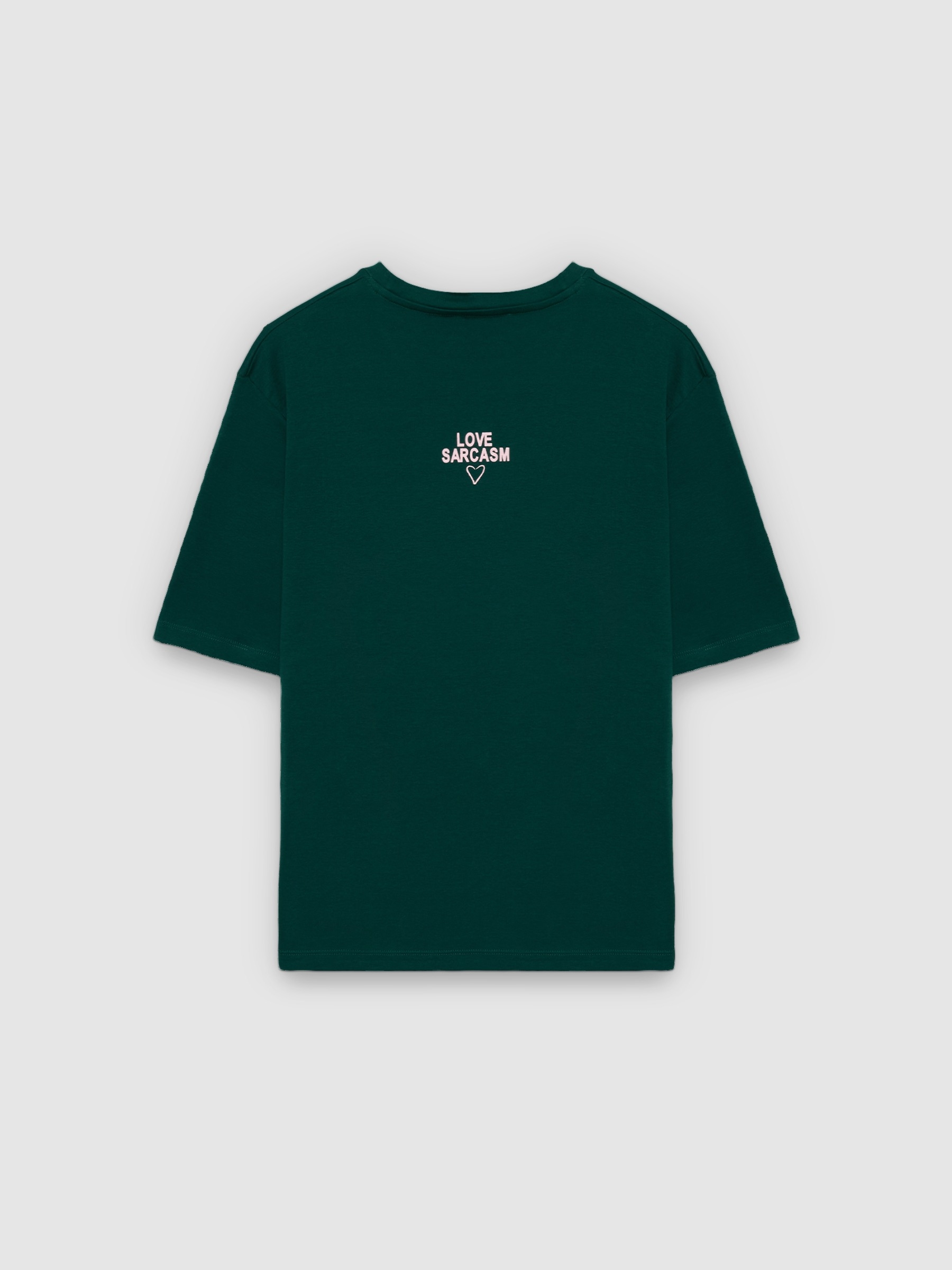camiseta oversized sarcasmo verde escuro vista meia frontal