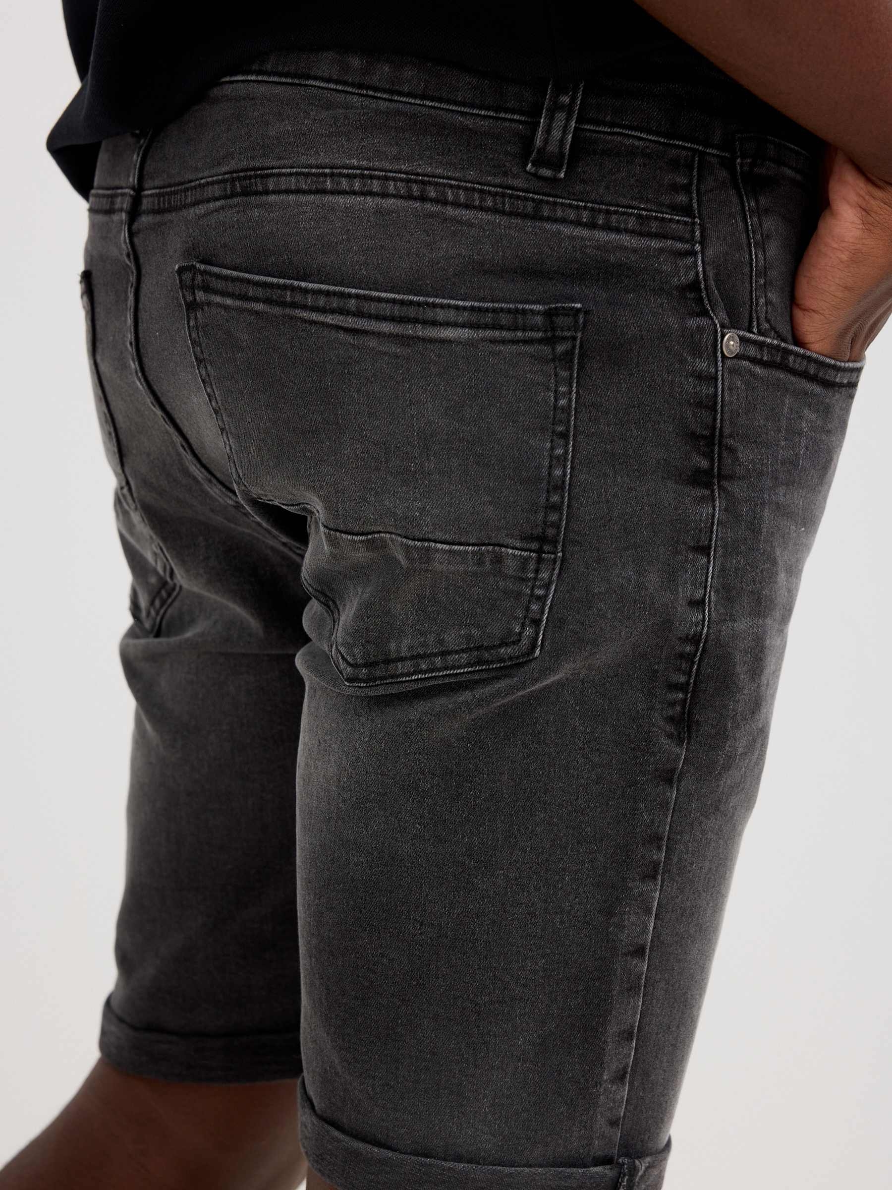 Bermuda denim gris lavado gris oscuro vista media frontal