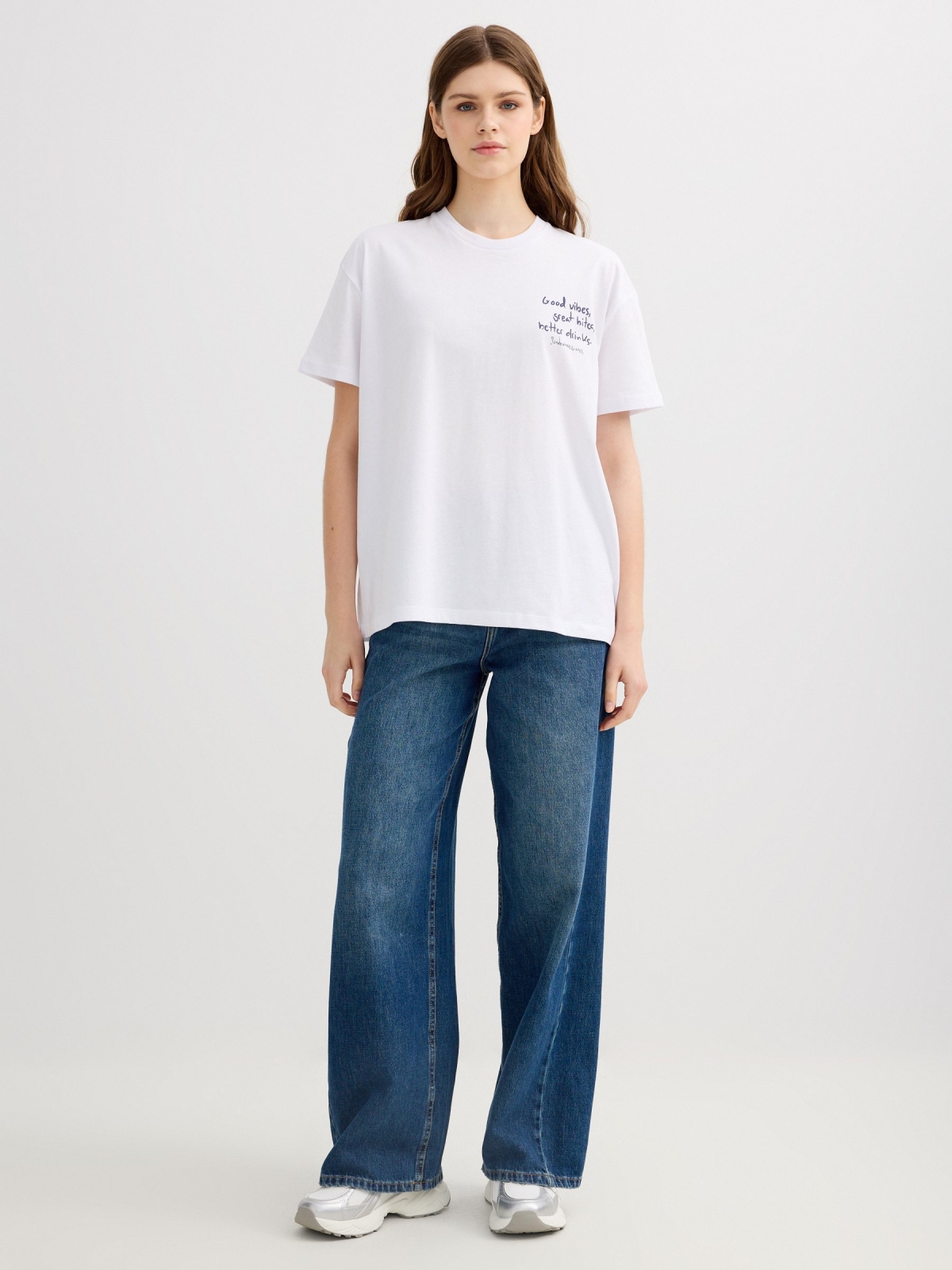 Oversized good vibes T-shirt white front view