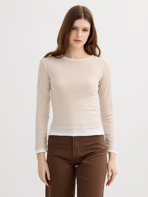 Double-layer T-shirt sand middle front view