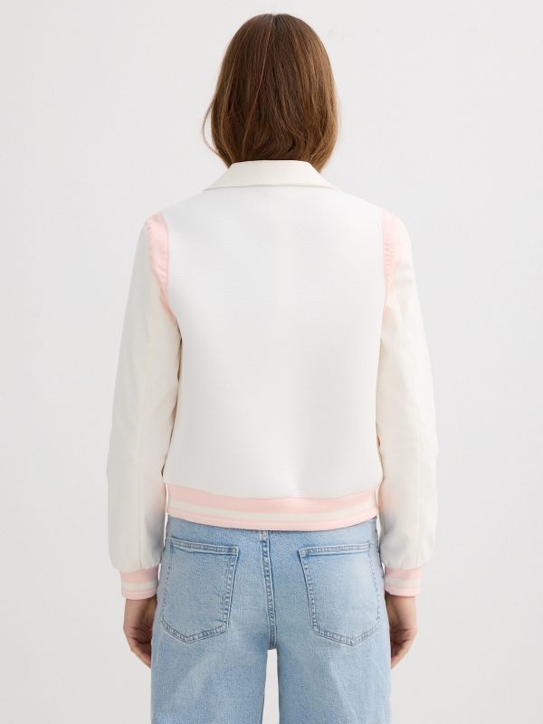 Jaqueta rib contrastante off white vista meia traseira