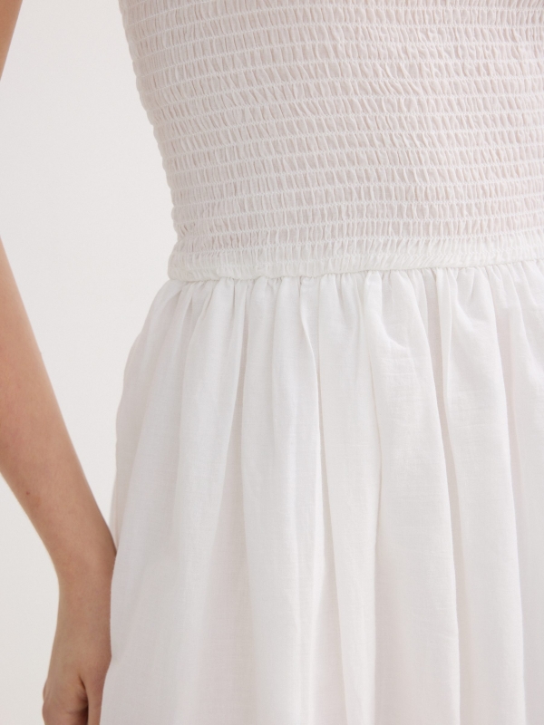 Vestido maxi bordado suíço branco vista detalhe