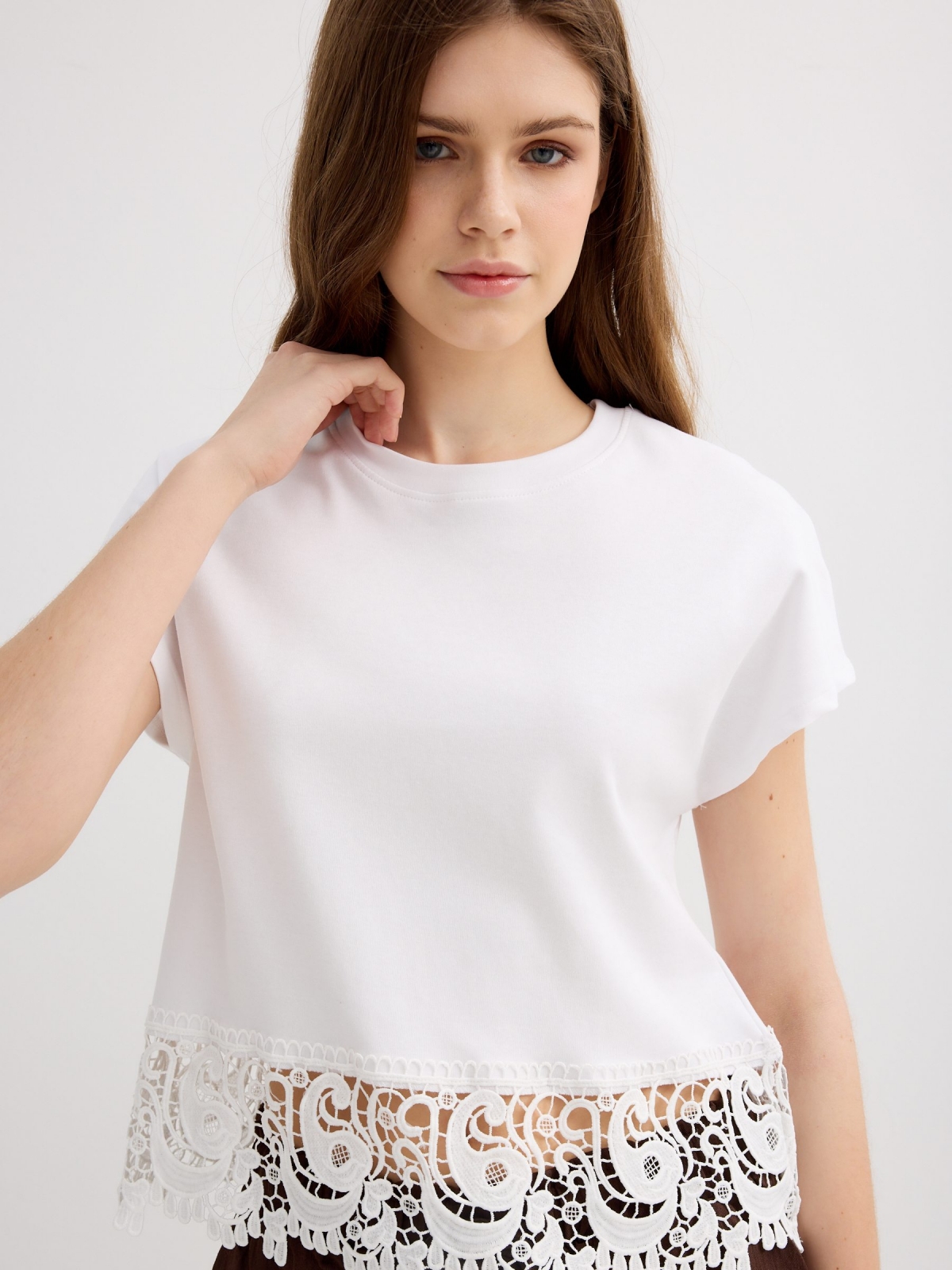 Camiseta combinada sin mangas blanco vista detalle