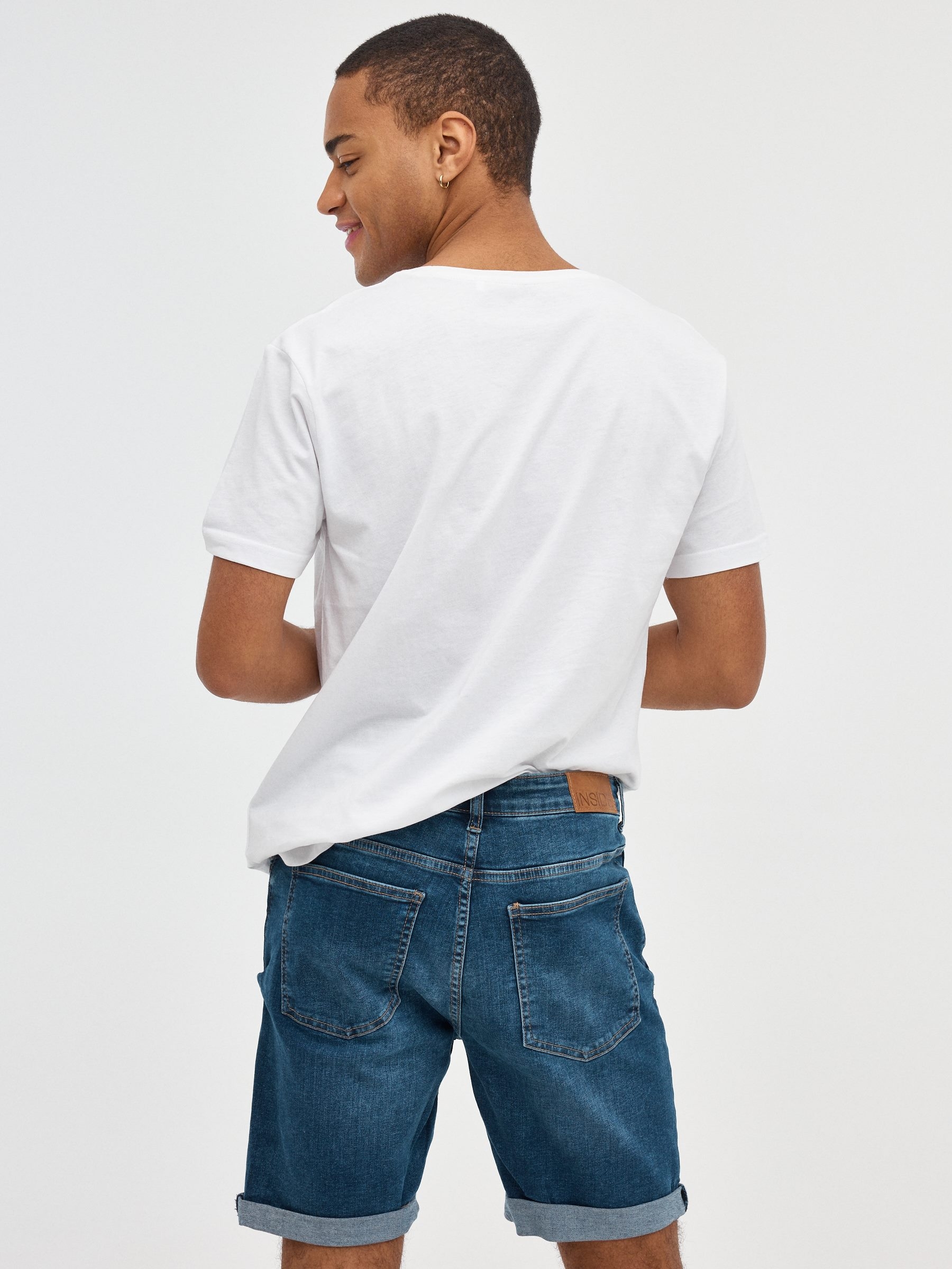 Bermuda denim rotos deshilachados azul vista media frontal