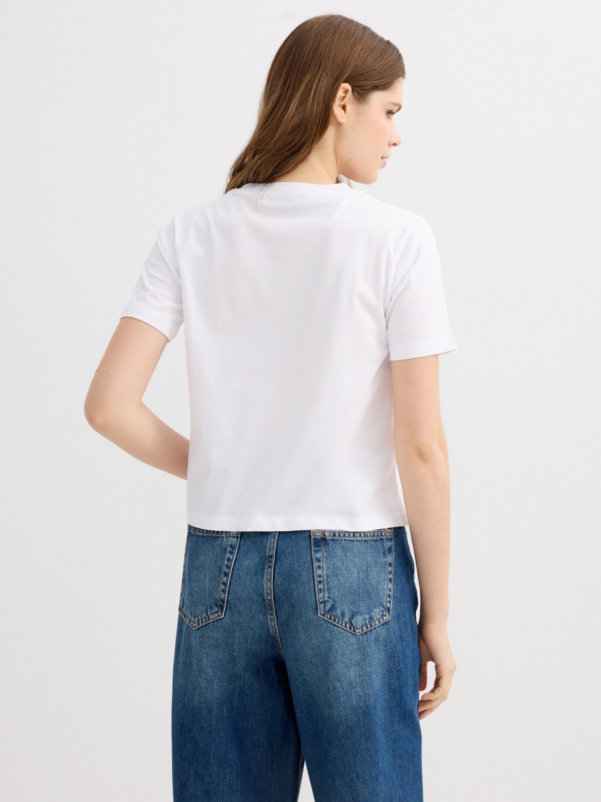 Camiseta estampada sardinhas branco vista meia traseira