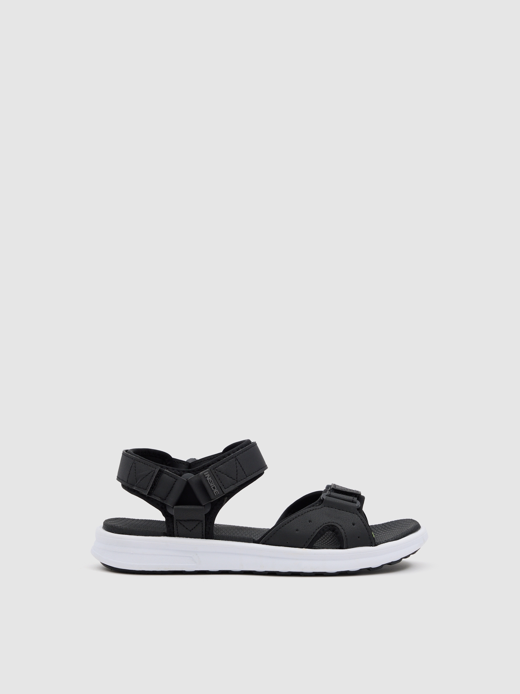 sport fisherman sandal with Velcro straps black