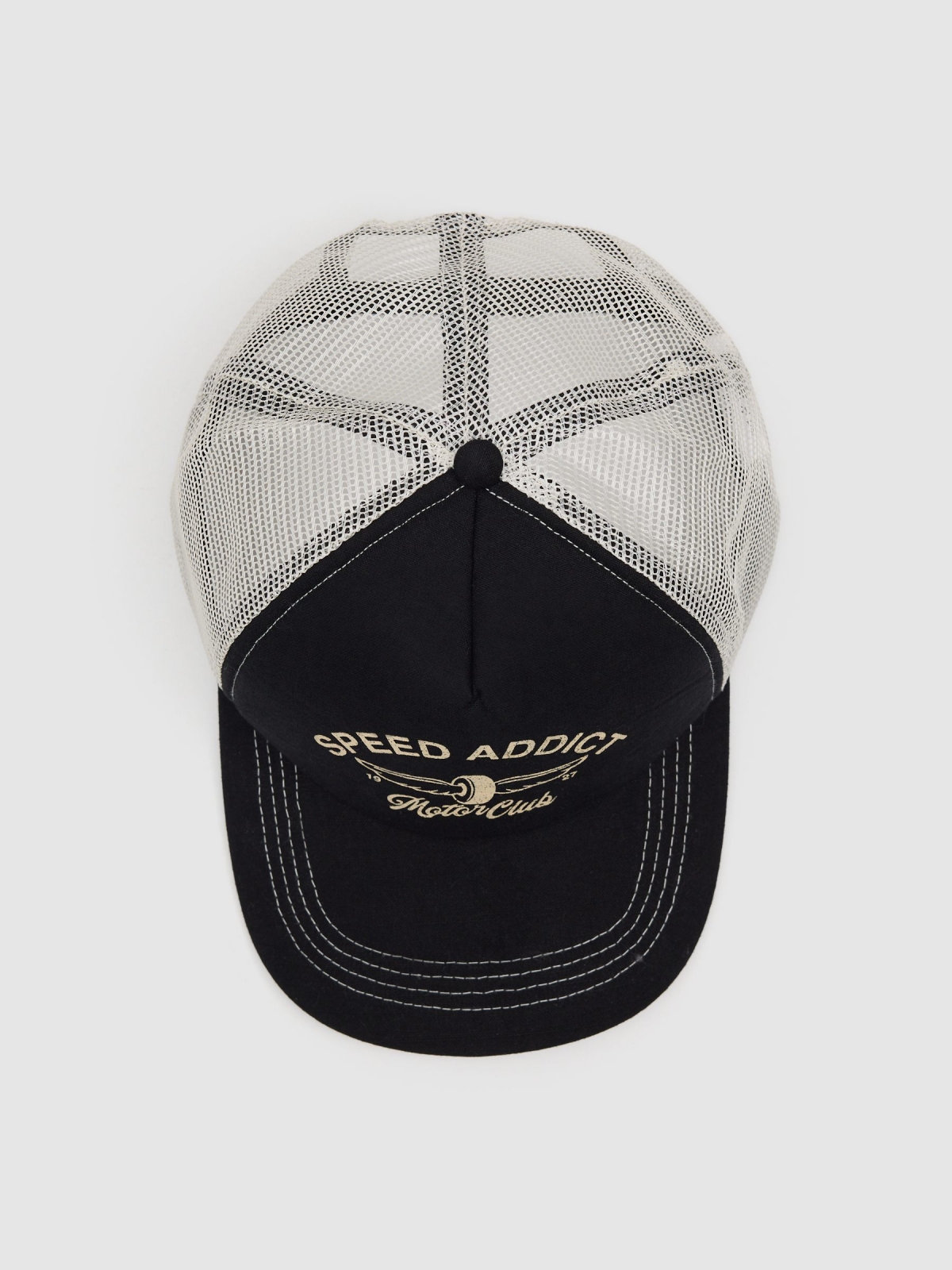 Gorra trucker estampada speed addict beige vista lateral frontal 45º
