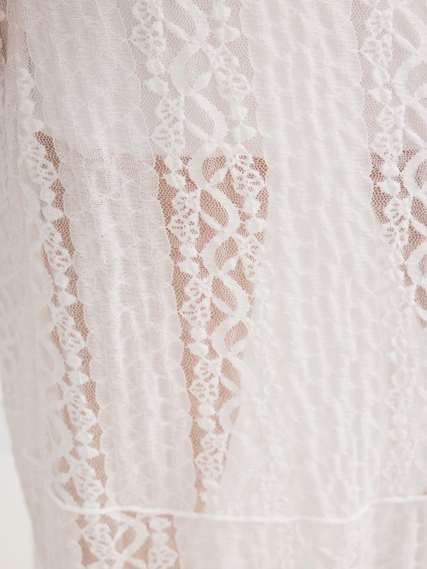 Falda midi de encaje evasé blanco vista detalle