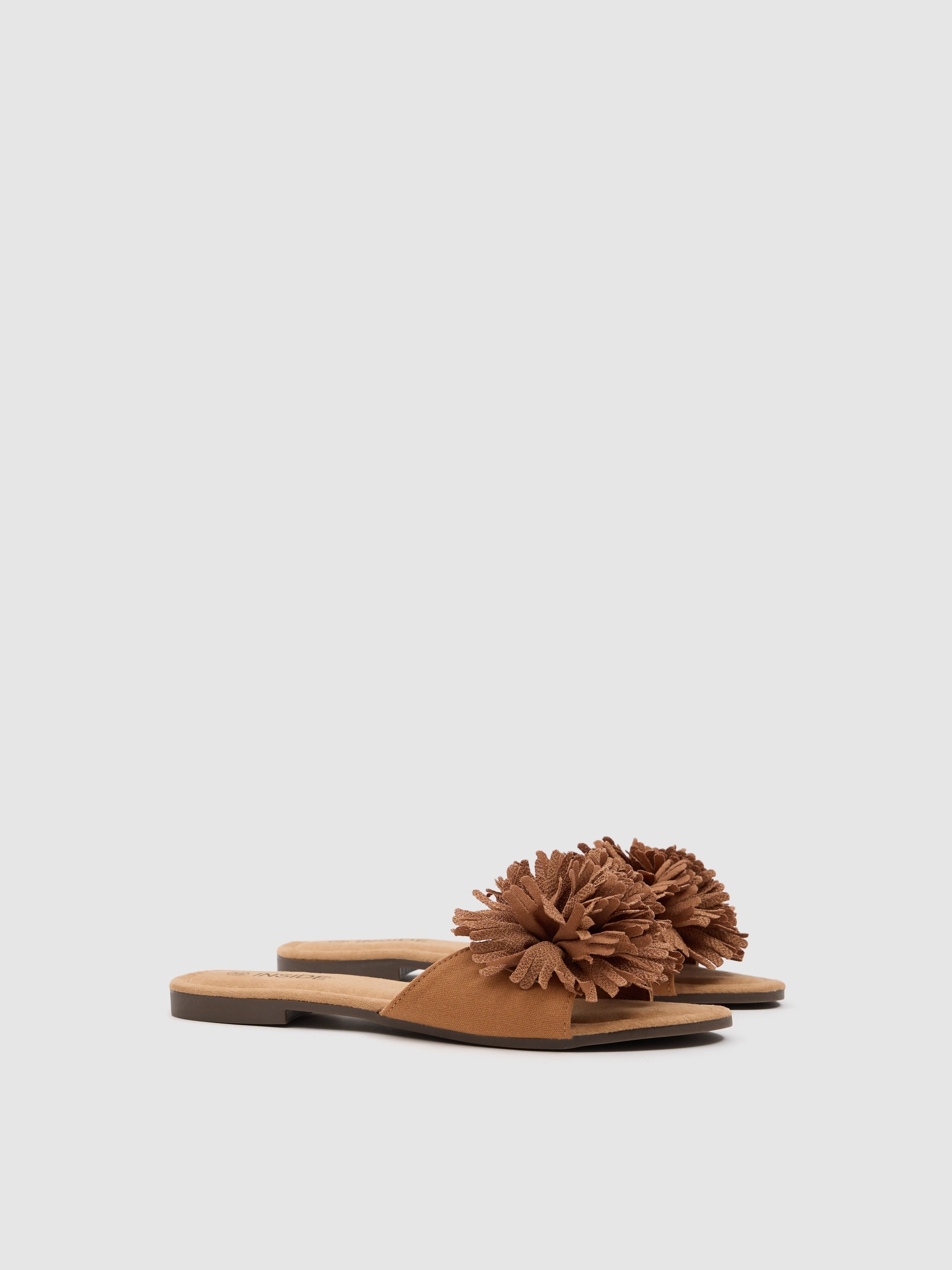 Pom-pom slide sandal light brown