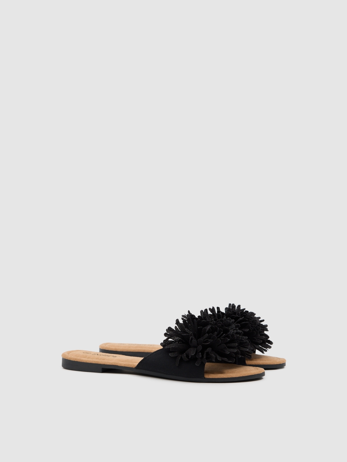 Pom-pom slide sandal black 45º front view