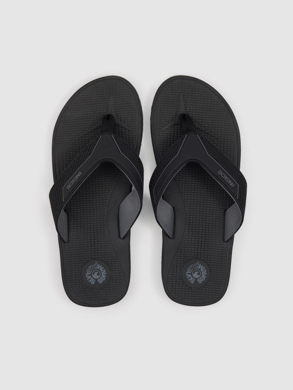 flip-flop with toe post and mesh black detail view