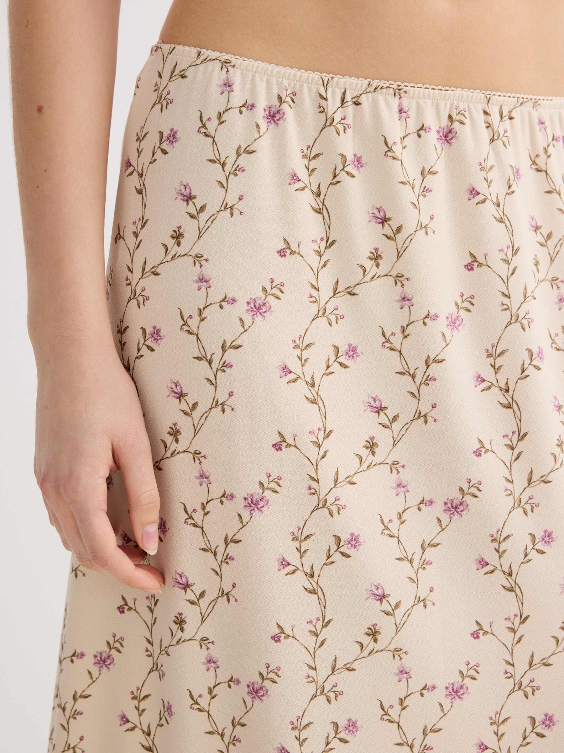 Flared floral midi skirt raw middle front view