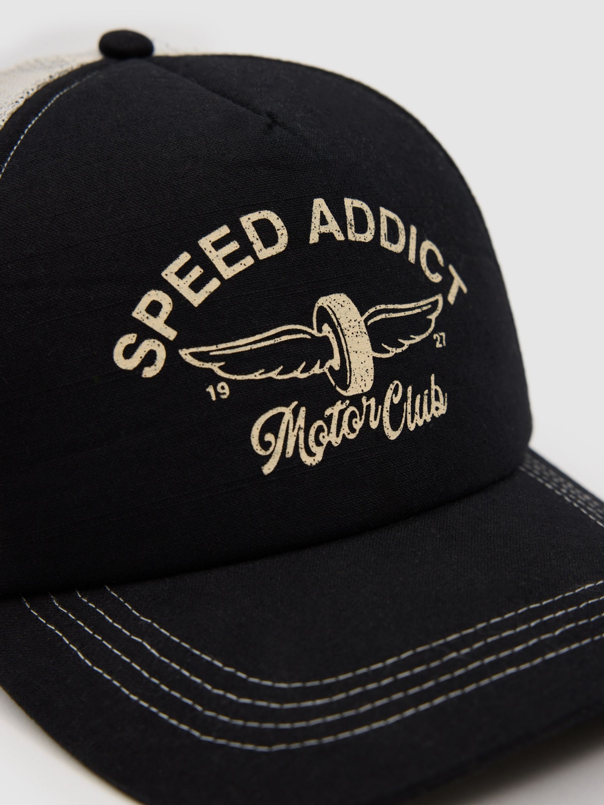 Boné trucker estampado speed addict bege vista frontal