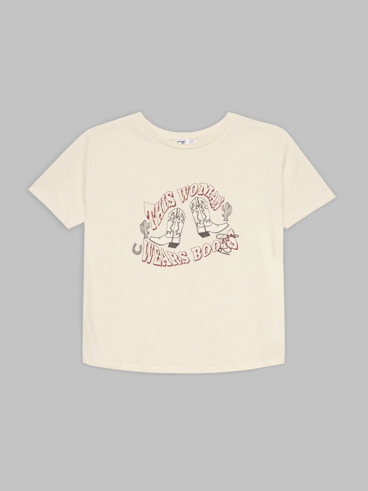 %Pto% T-shirt Wears Boots areia