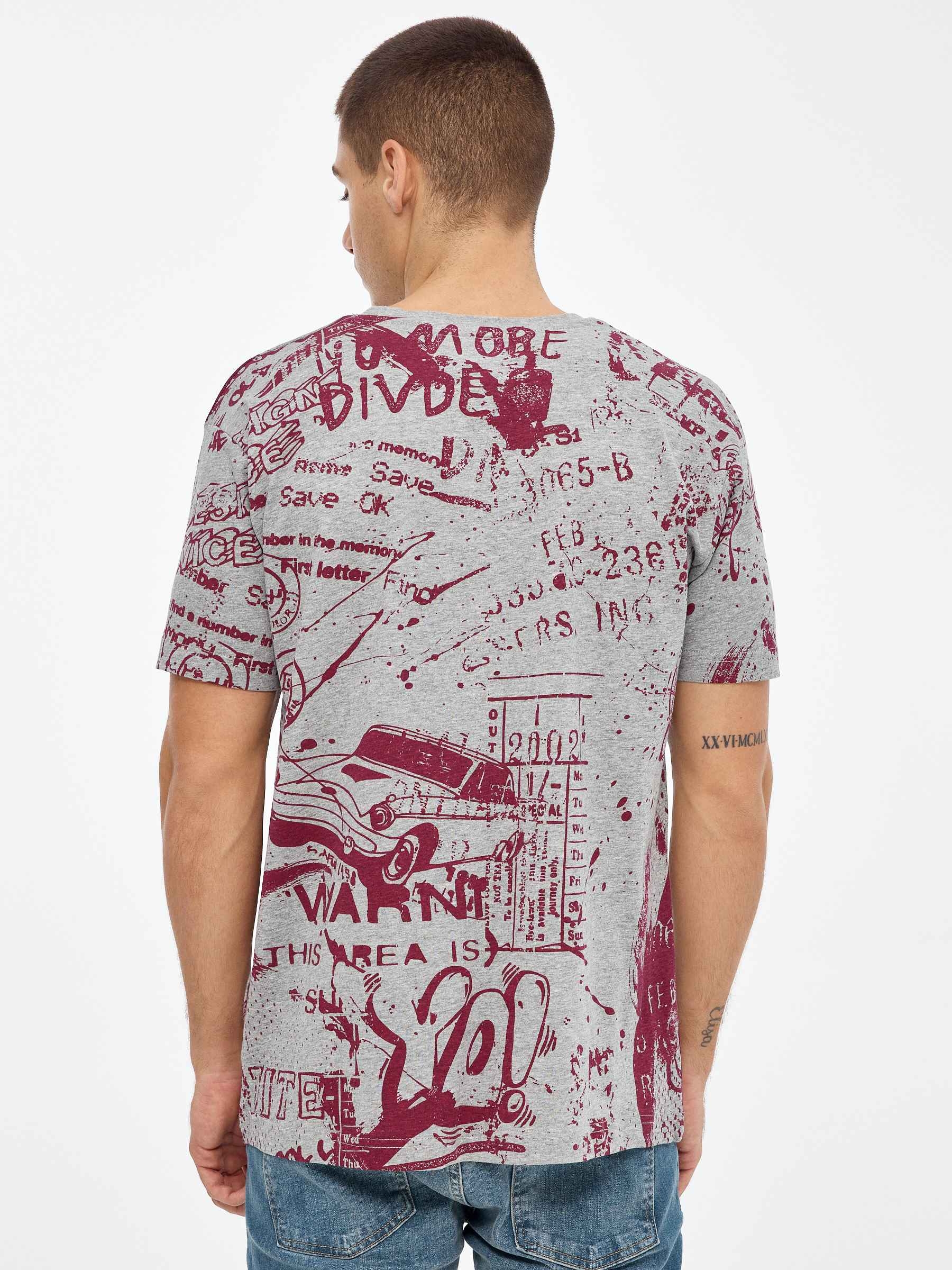 Camiseta estampado total gris vista media frontal