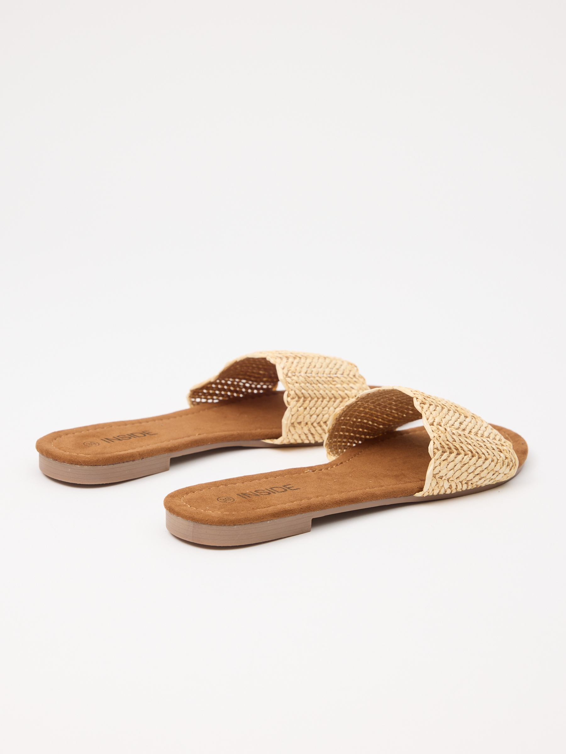 Intertwined raffia bangle sand