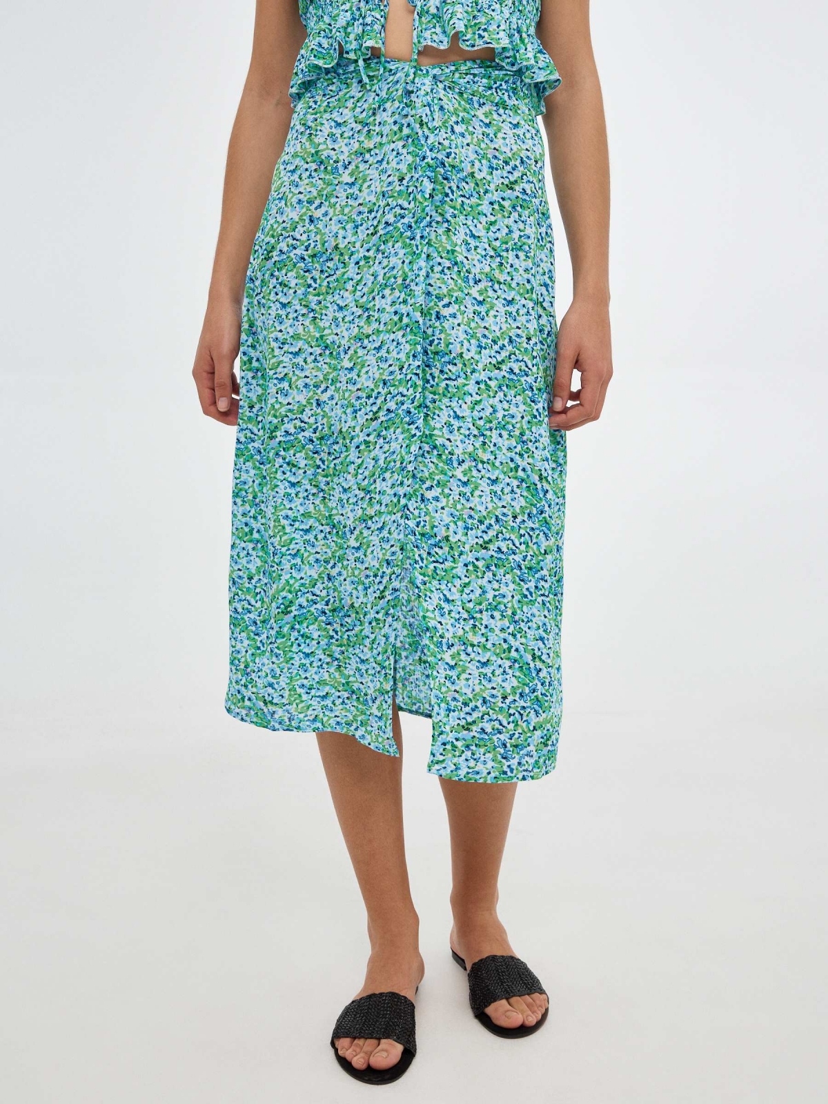 Falda midi estampada nudo azul claro vista detalle