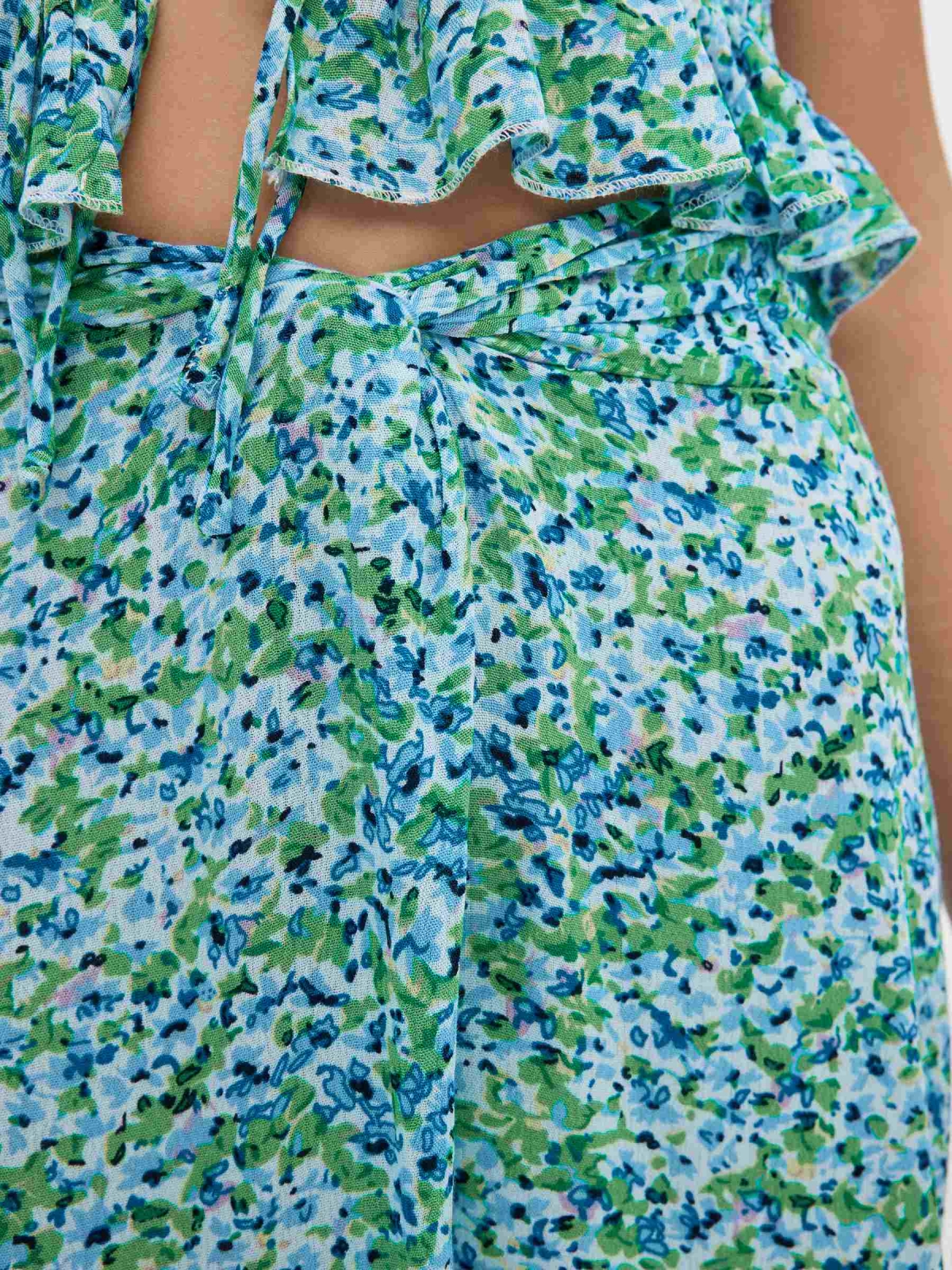 Falda midi estampada nudo azul claro vista detalle