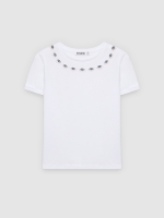 %Pto% Camiseta étnica com miçangas branco vista frontal