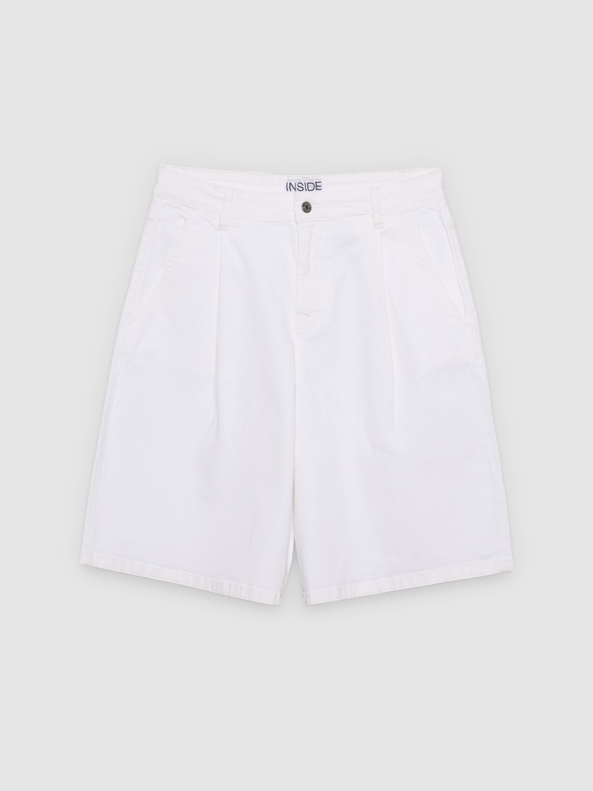%Pto% Flowy high-waisted bermuda shorts with pleats white front view