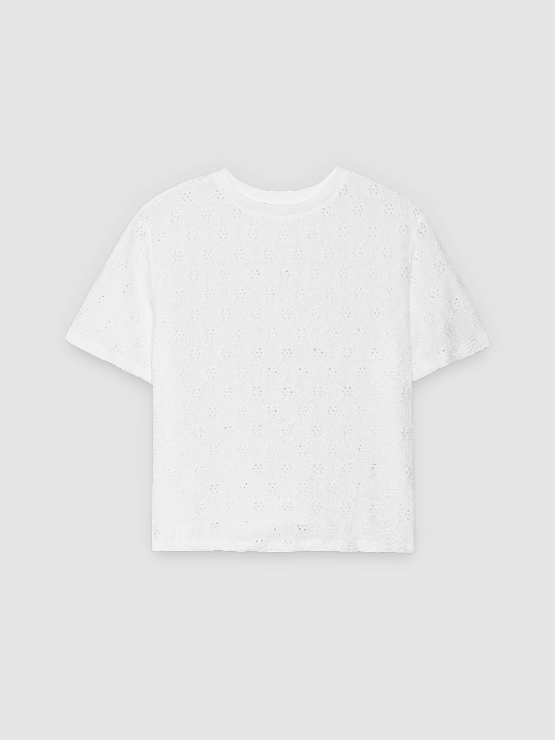 Camiseta calada bordado suíço branco vista meia frontal
