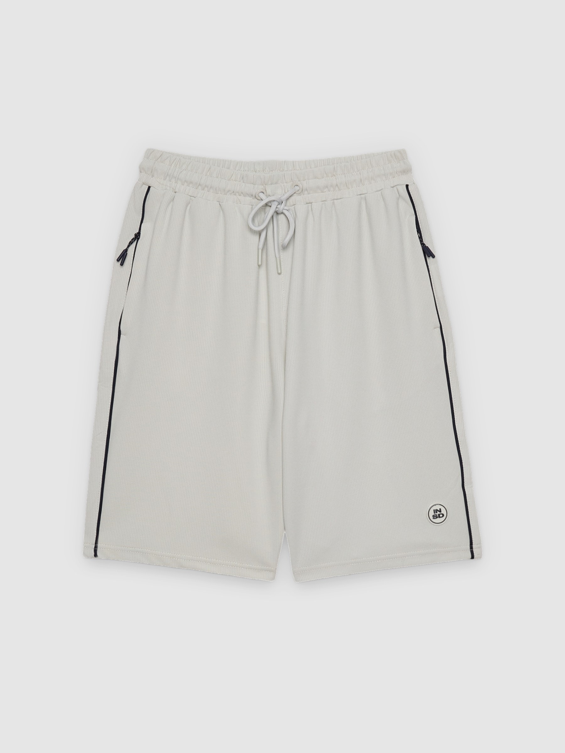 Bermuda jogger de moletom com cordões cinza claro vista meia frontal