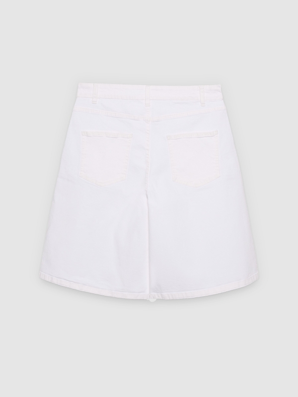 Flowy high-waisted bermuda shorts with pleats white back view