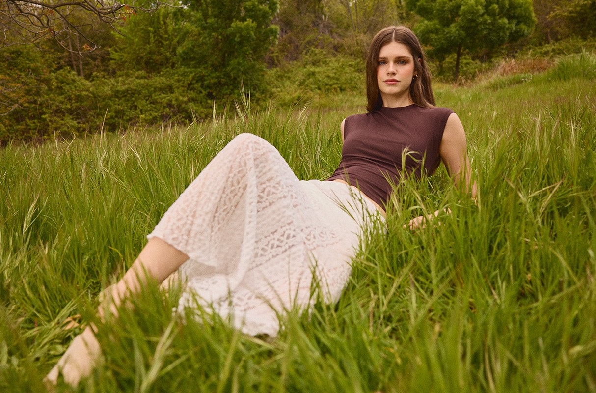 A-line midi lace skirt white middle front view