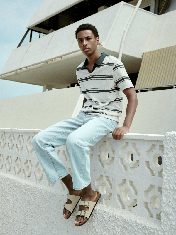  Flat sandal with double strap buckle sand. sand