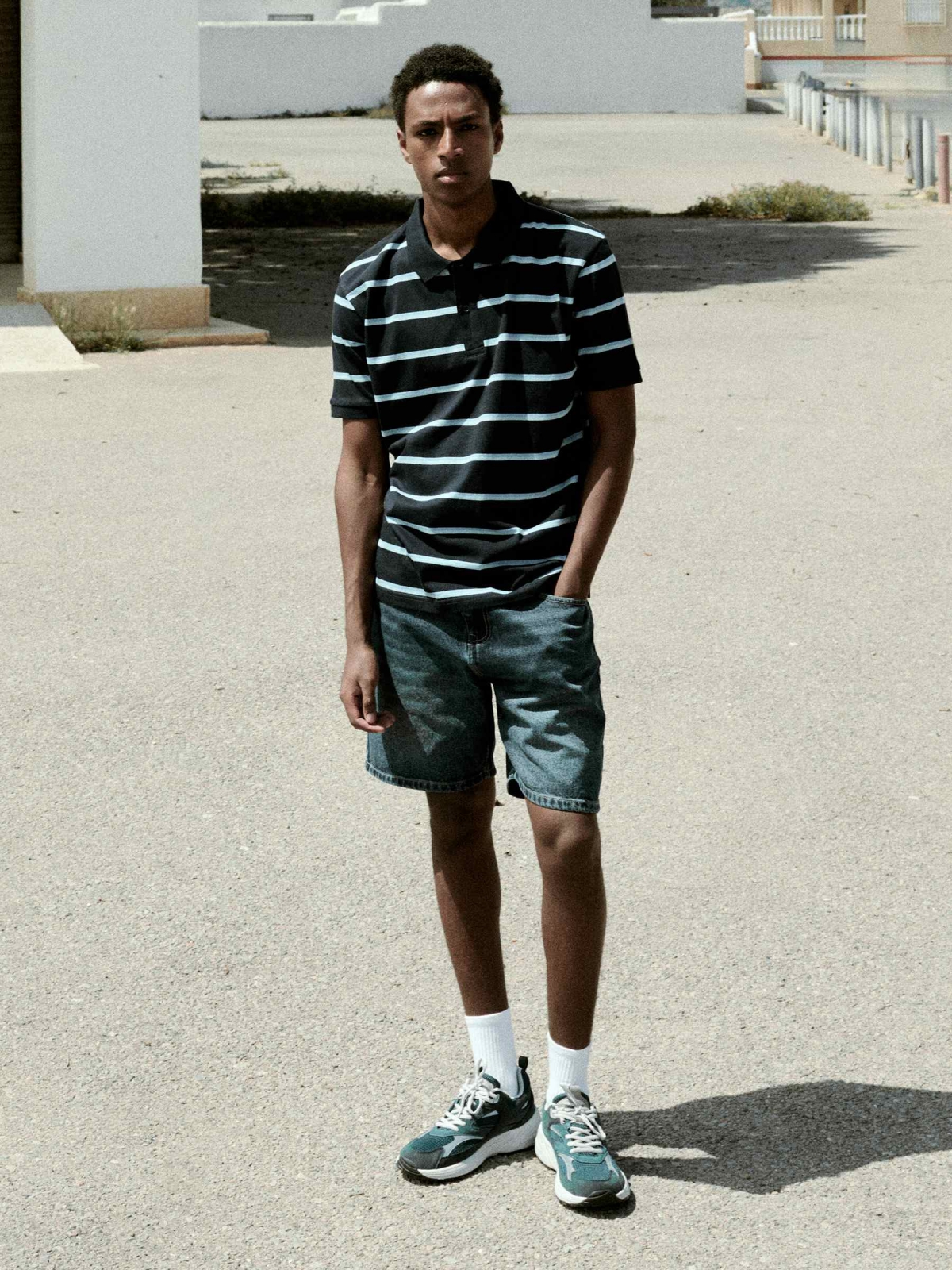 %New% Deportiva combinada em malha azul