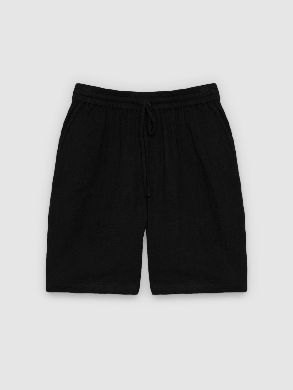 %Pto% Bermuda jogger negro vista frontal