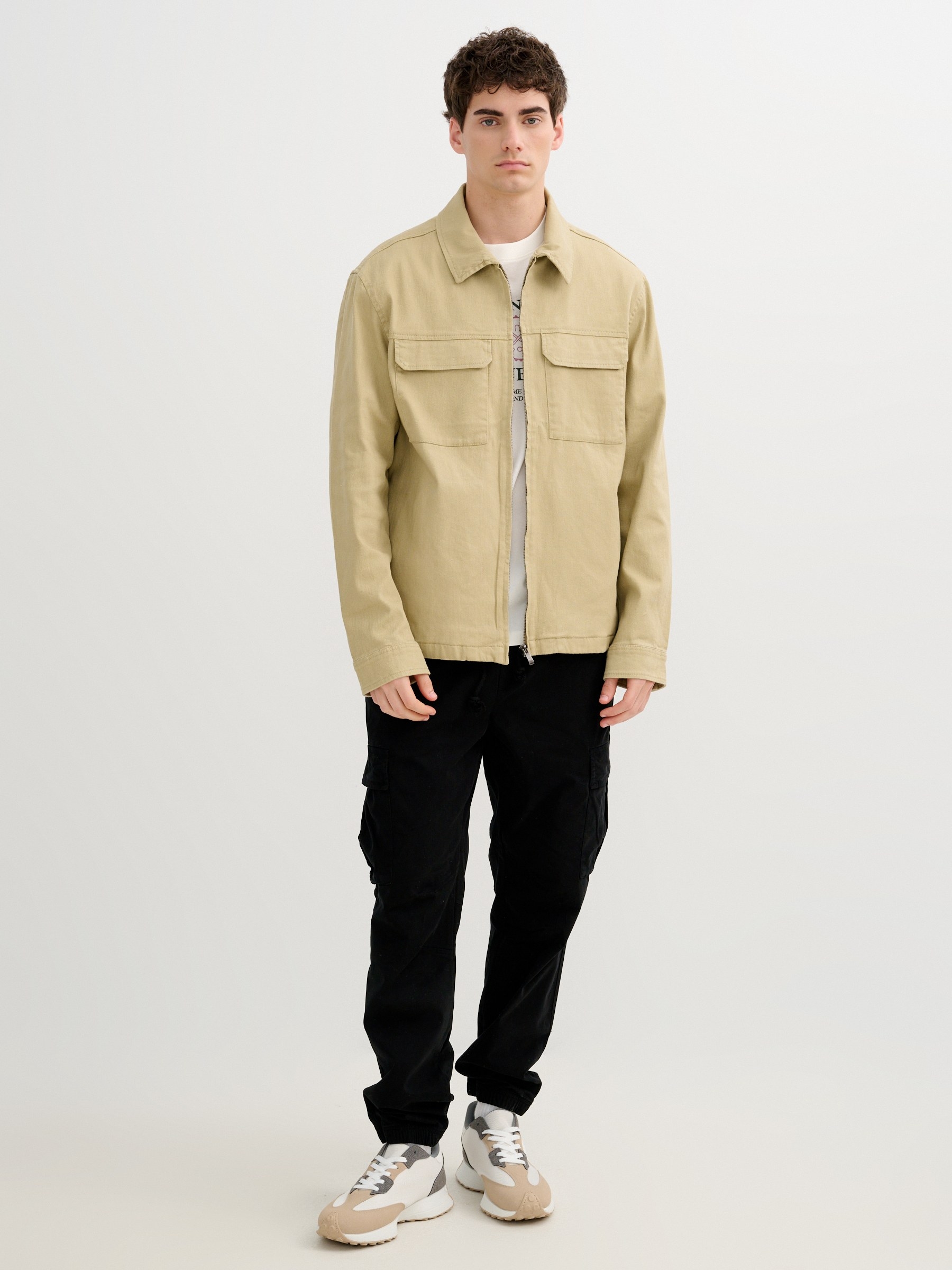 Zipper jacket raw middle front view