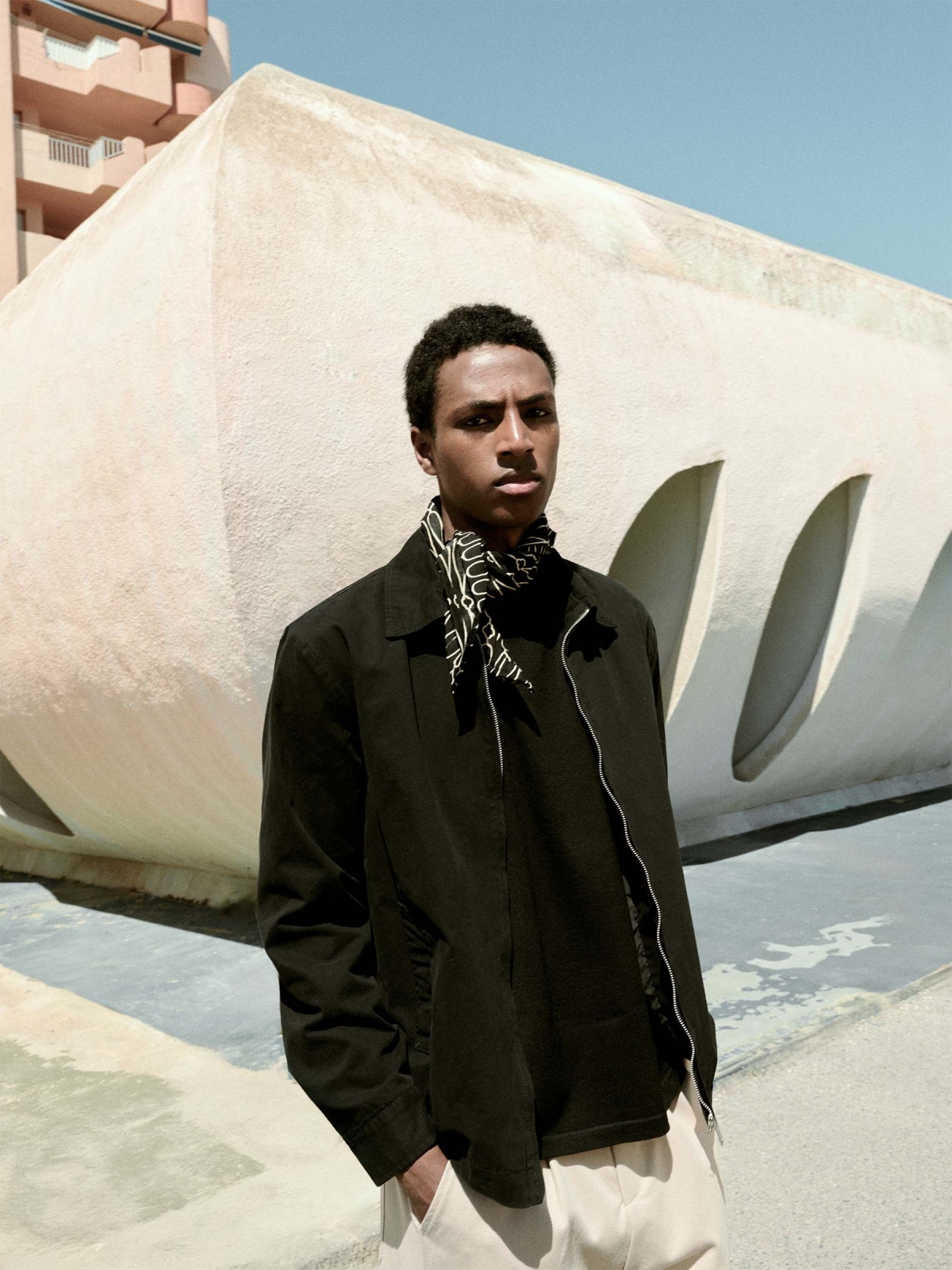 %New% Plain jacket with zipper black