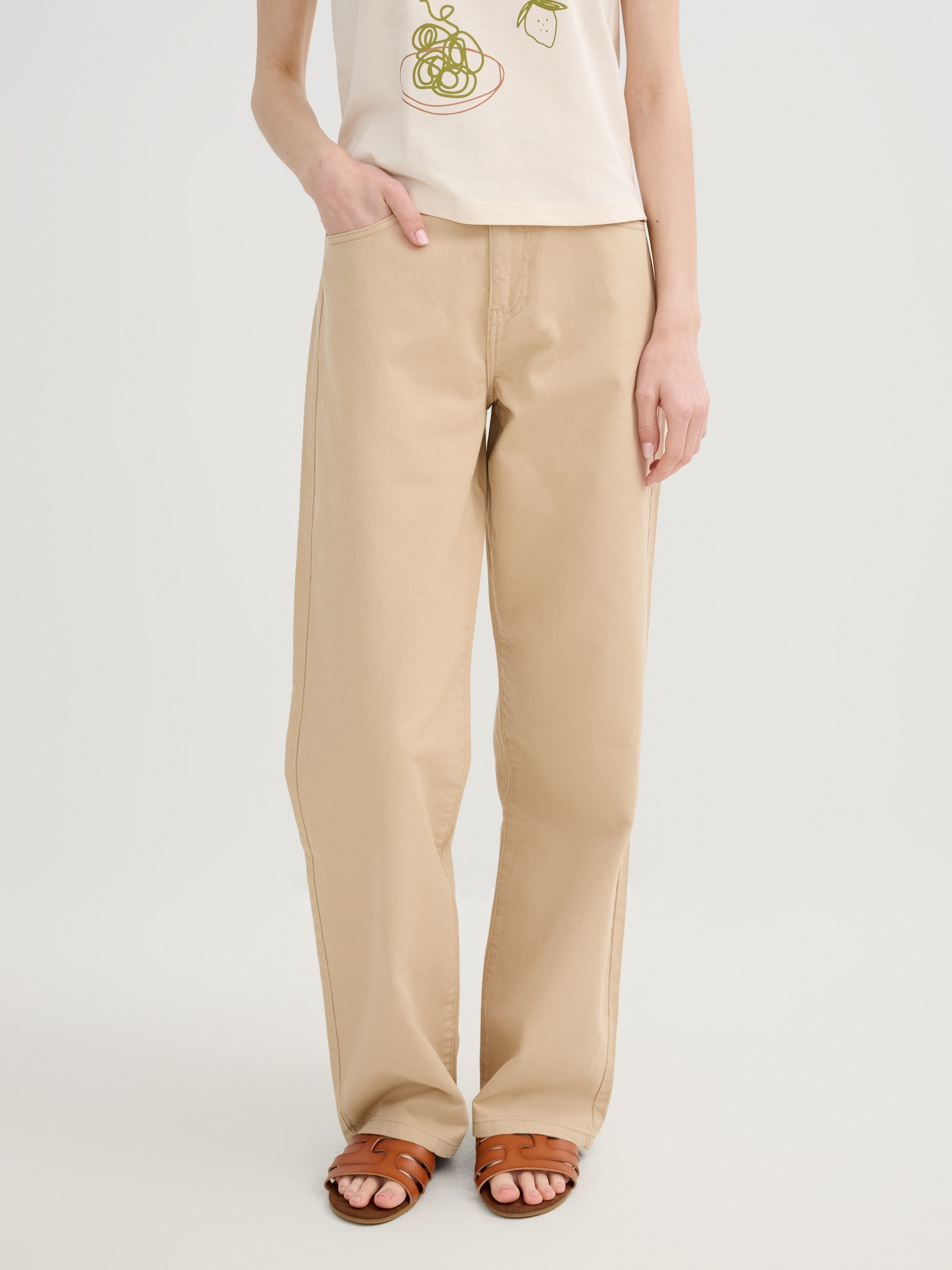 Straight twill pants sand front view