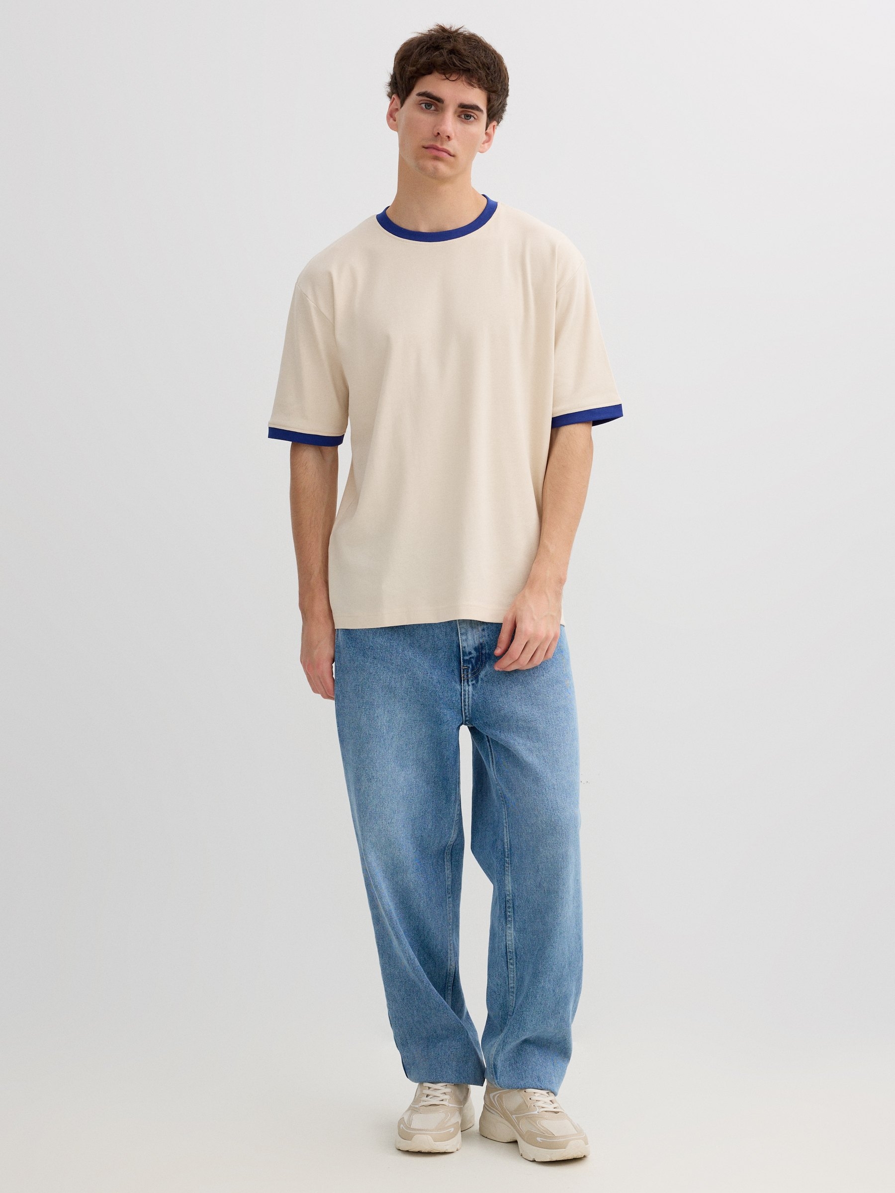 Basic Round Neck T-Shirt raw middle front view